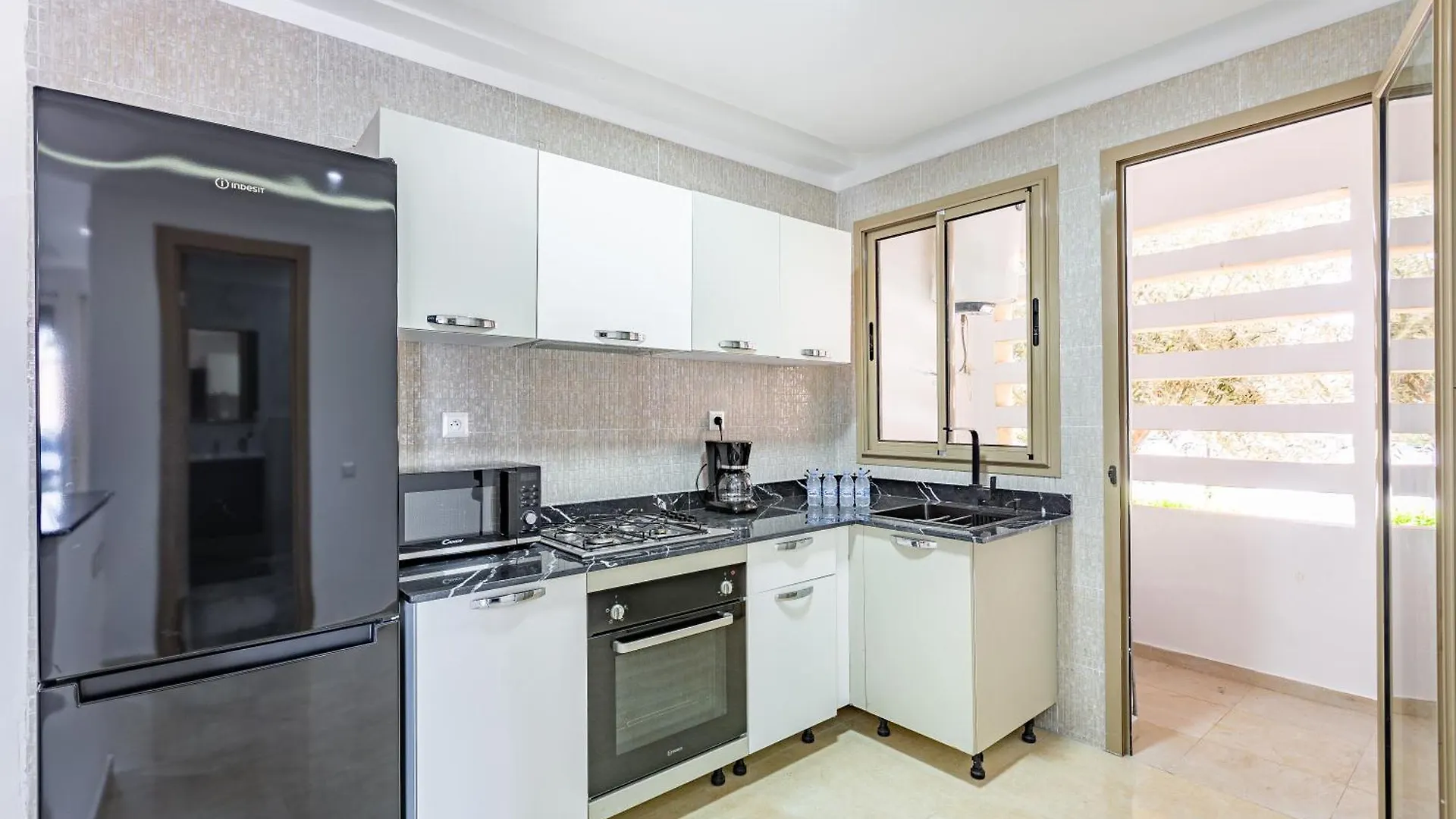 Confortable, Resid Privee, Rdc, Piscine, Bd Med6 Marrakesh